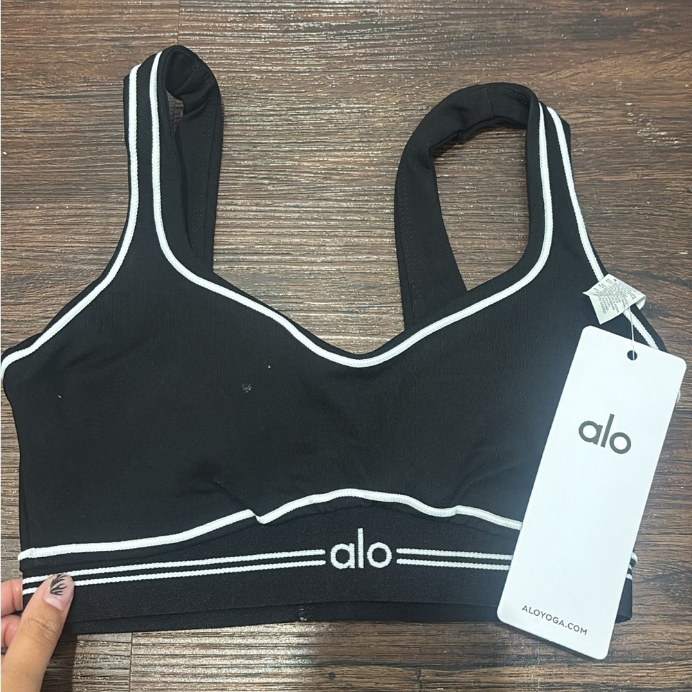 Alo Airbrush Heart Throb Bra & Leggings Set - Picture 2 of 5